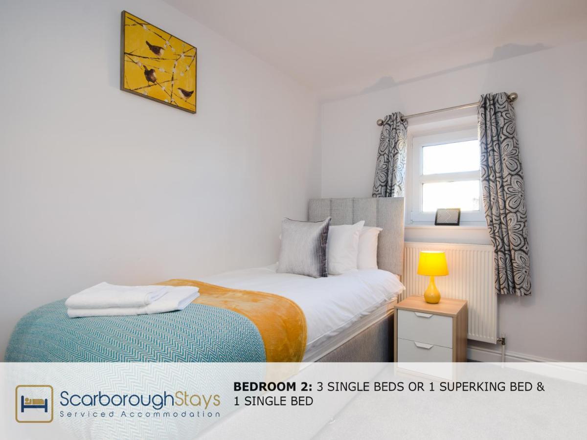 Hibernia Place, 3 Bedroom Townhouse With Patio & Seating Area - Free Parking Scarborough Ngoại thất bức ảnh