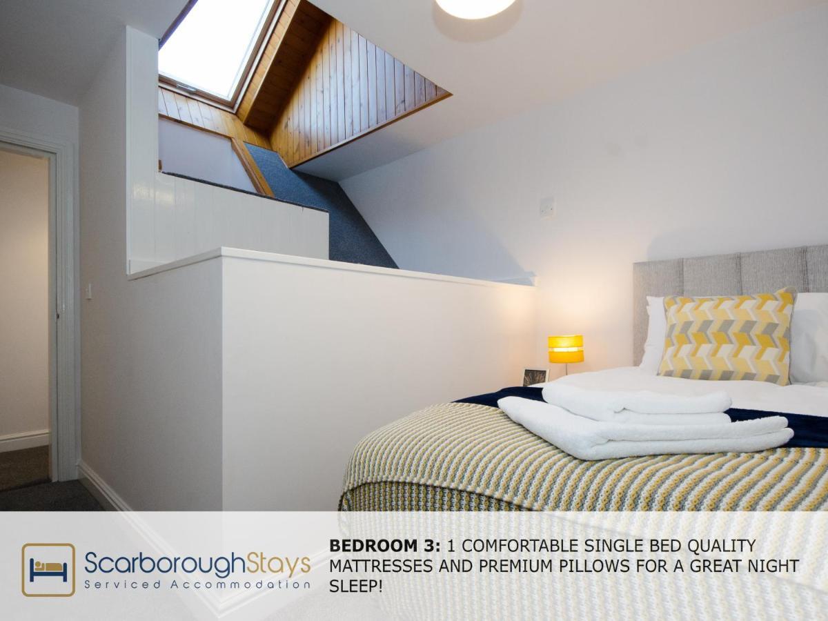 Hibernia Place, 3 Bedroom Townhouse With Patio & Seating Area - Free Parking Scarborough Ngoại thất bức ảnh