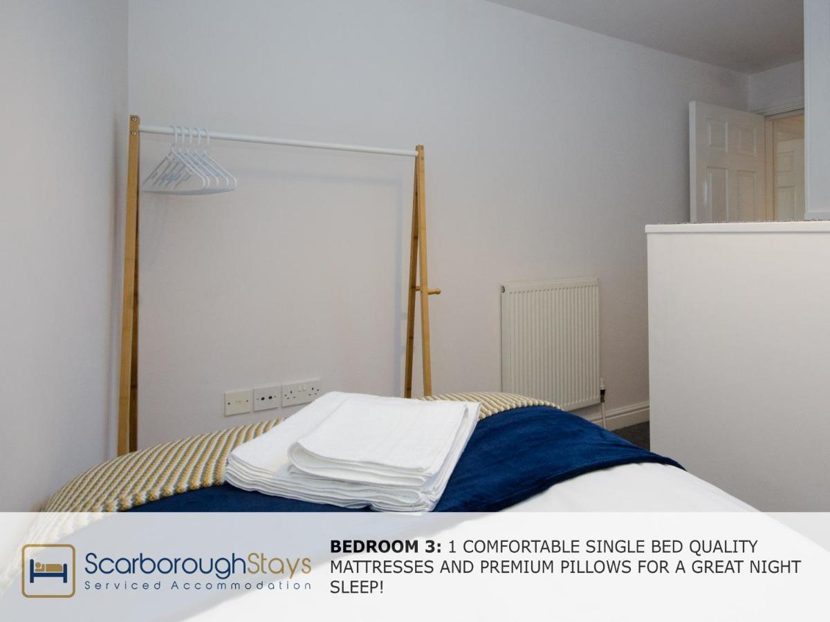 Hibernia Place, 3 Bedroom Townhouse With Patio & Seating Area - Free Parking Scarborough Ngoại thất bức ảnh