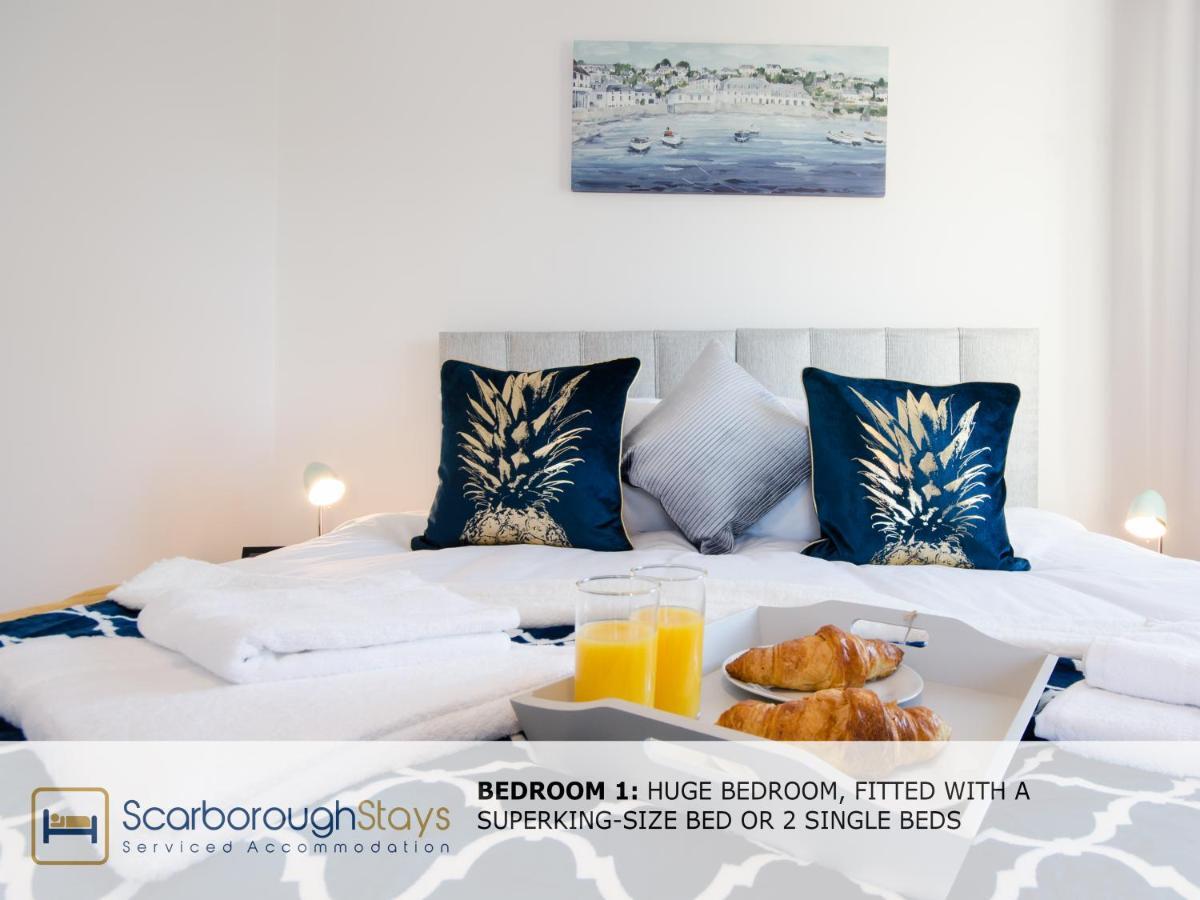 Hibernia Place, 3 Bedroom Townhouse With Patio & Seating Area - Free Parking Scarborough Ngoại thất bức ảnh