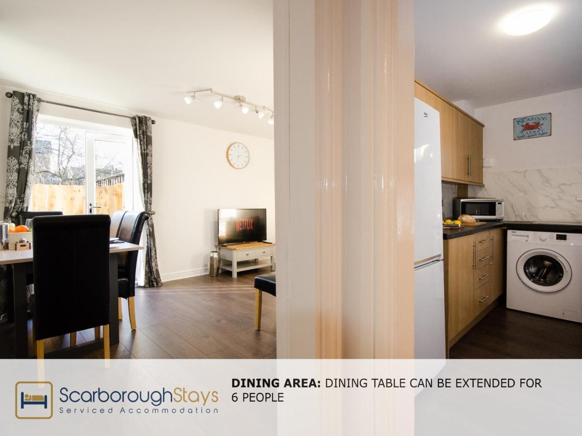 Hibernia Place, 3 Bedroom Townhouse With Patio & Seating Area - Free Parking Scarborough Ngoại thất bức ảnh